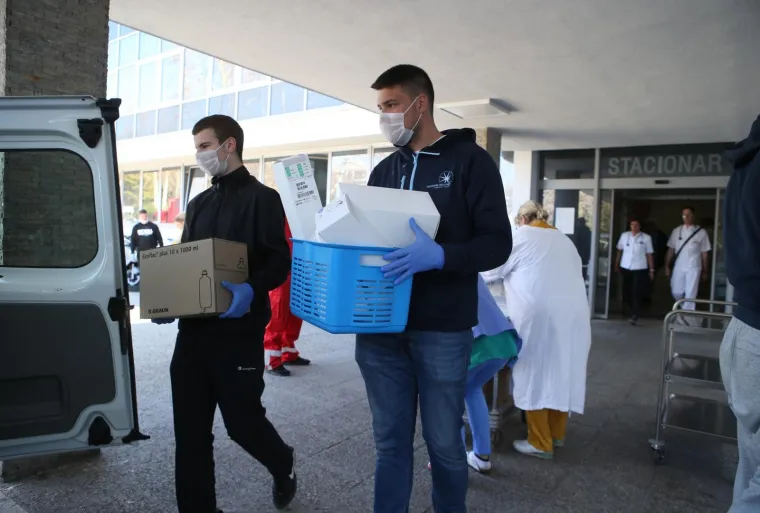 [FOTO] OVO SU ISTINSKI JUNACI: Sva&scaron;ta govore o njima, a oni su ponovno pokazali o kakvim se ljudima radi; Kad zatreba, prvi su tu