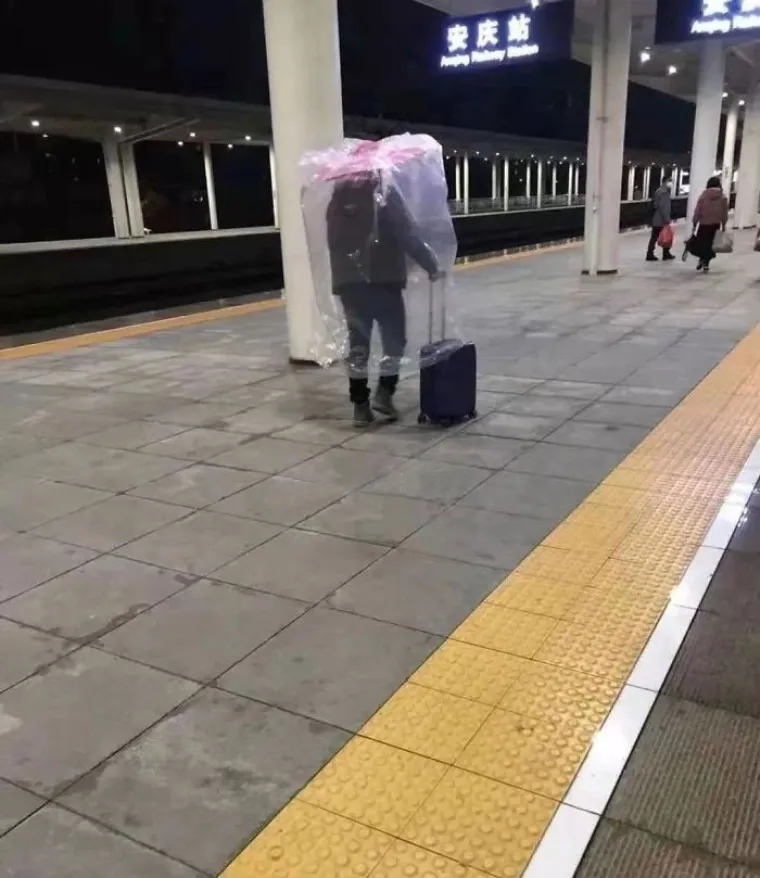 Sna&scaron;li su se: Ovo su najkreativnije maske protiv koronavirusa