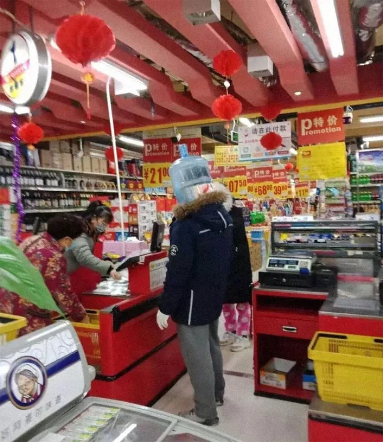 Sna&scaron;li su se: Ovo su najkreativnije maske protiv koronavirusa