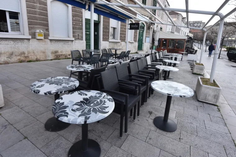 Od ponoći na snagu stupila odluka Stožera