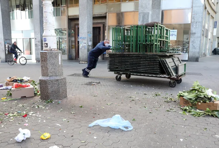 19.03.2020., Zagreb - Uklonjeni su standovi prodavaca cvijeca na Splavnici podno Dolca. Photo: Patrik Macek/PIXSELL