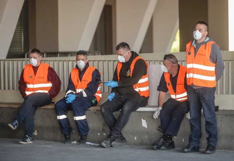 20.03.2020., Dvorana Arena, Zagreb - Nacionalni stozer civilne zastite postavlja krevete za oboljele od korona virusa u dvorani Arene Zagreb.Photo: Marko Prpic/PIXSELL