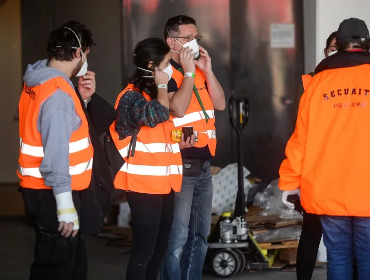 20.03.2020., Dvorana Arena, Zagreb - Nacionalni stozer civilne zastite postavlja krevete za oboljele od korona virusa u dvorani Arene Zagreb.Photo: Marko Prpic/PIXSELL