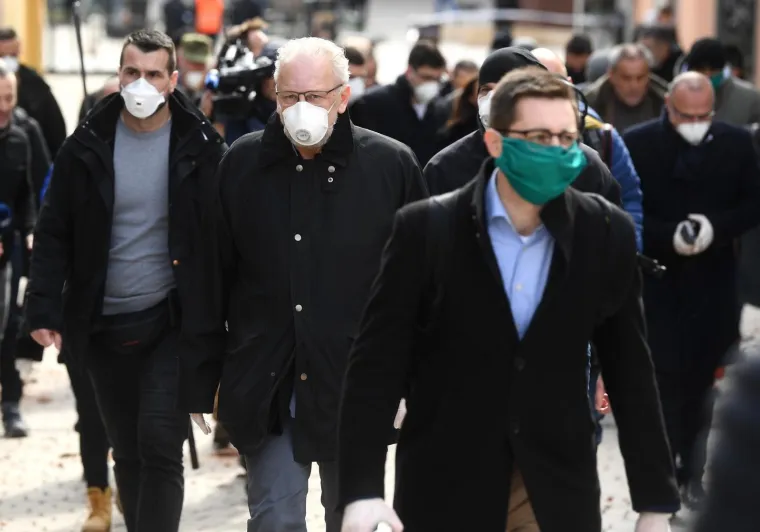 Državni vrh s maskama na licu u obilasku porušenog Zagreba: 'Ovo je najgori potres u 140 godina!'