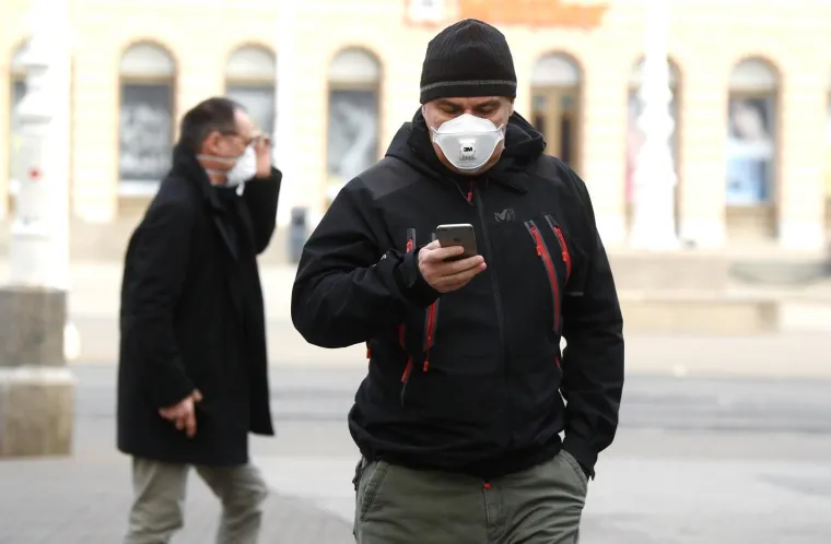 Državni vrh s maskama na licu u obilasku porušenog Zagreba: 'Ovo je najgori potres u 140 godina!'