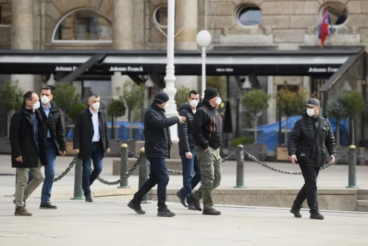 Državni vrh s maskama na licu u obilasku porušenog Zagreba: 'Ovo je najgori potres u 140 godina!'