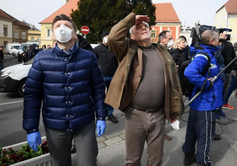 Državni vrh s maskama na licu u obilasku porušenog Zagreba: 'Ovo je najgori potres u 140 godina!'