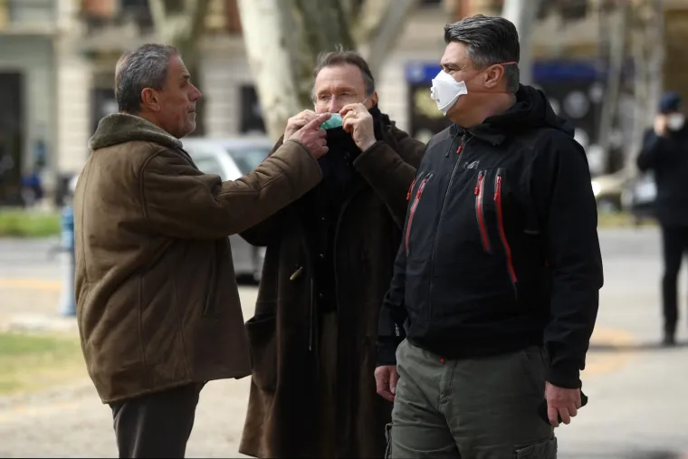 Državni vrh s maskama na licu u obilasku porušenog Zagreba: 'Ovo je najgori potres u 140 godina!'