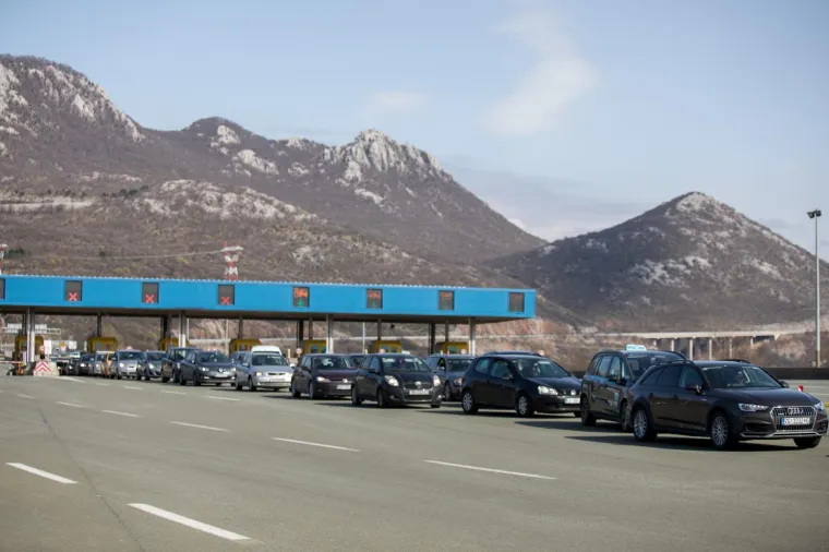 Zagrepčani nakon potresa krenuli na vikendice, izriče im se mjera samoizolacije