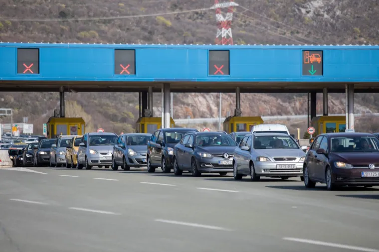 Zagrepčani nakon potresa krenuli na vikendice, izriče im se mjera samoizolacije