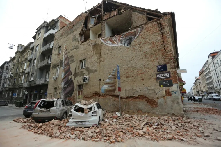 22.03.2020., Zagreb - Ostecenja u Zagreba nakon potresa jacine 5.3. po Richteru. Velika steta u Djordjicevoj ulici. Photo: Emica Elvedji/PIXSELL
