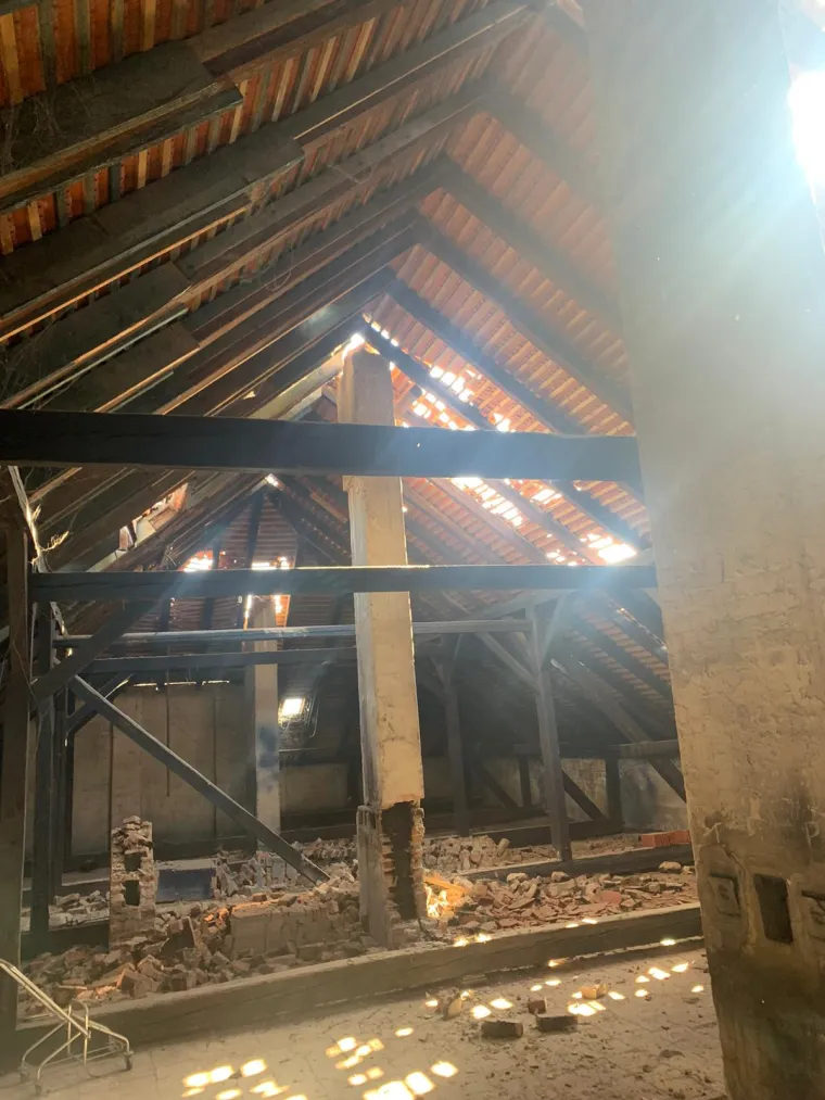 Razorni potres u Zagrebu uni&scaron;tio je i zgradu Županijskog suda