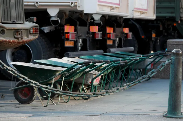 Evo kako izgleda Zagreb dan nakon užasnog potresa: Vojska čini sve da se život vrati u normalu