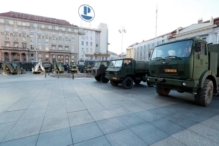 Evo kako izgleda Zagreb dan nakon užasnog potresa: Vojska čini sve da se život vrati u normalu