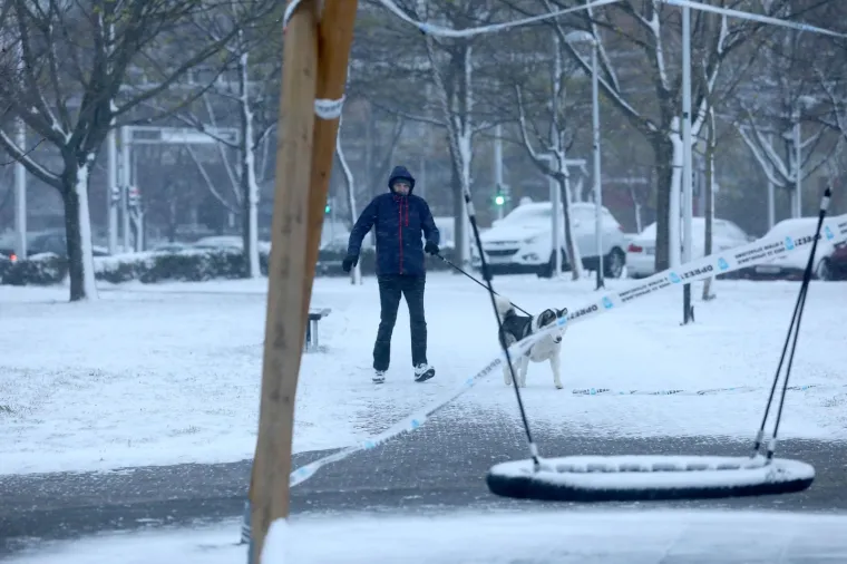 Zagreb pod bijelim pokrivačem: Nakon koronavirusa i potresa stigao nam je i snijeg u proljeću!