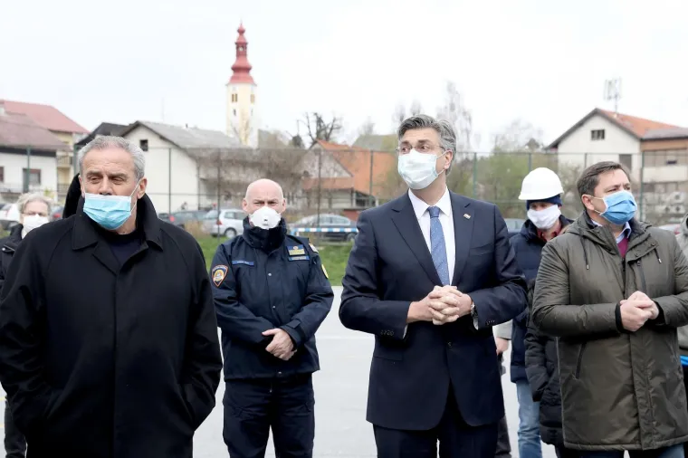 Bandić i Krstičević nose maske protiv koronavirusa: Bilo bi to vrlo pohvalno da ih ne nose - naopako!