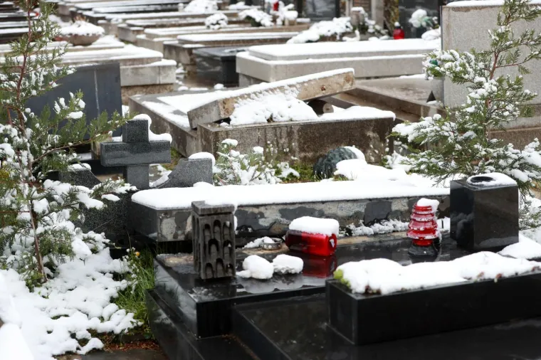 Mirogoj nikad tužniji: Pogledajte posljedice potresa na poznatom zagrebačkom groblju