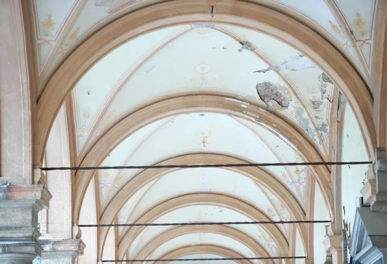 Mirogoj nikad tužniji: Pogledajte posljedice potresa na poznatom zagrebačkom groblju