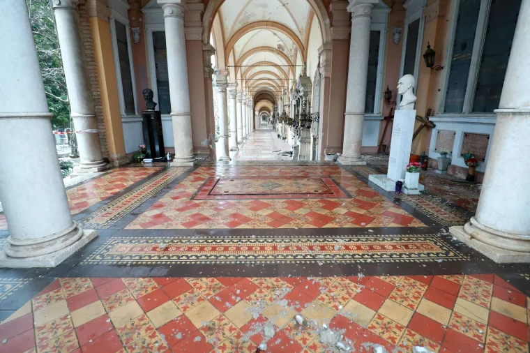 Mirogoj nikad tužniji: Pogledajte posljedice potresa na poznatom zagrebačkom groblju