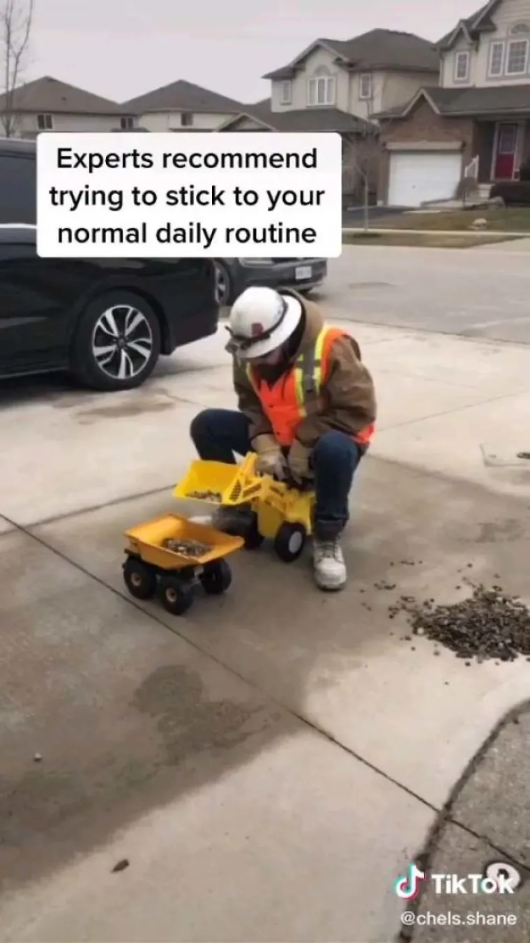 URNEBESNE FOTOGRAFIJE IZ IZOLACIJE: Koliko god bilo te&scaron;ko ovih dana, smisao za humor ipak ostaje