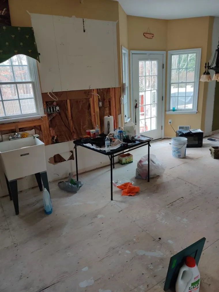 Usred renoviranja kuhinje, proglasili karantenu i majstori su oti&scaron;li kućama