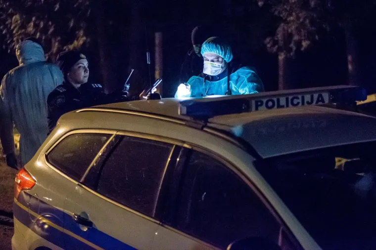 Na cesti kod Slatine ubio mu&scaron;karca pa pucao na policiju! Herojski čin policajca spasio stvar