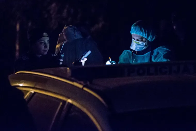 Na cesti kod Slatine ubio mu&scaron;karca pa pucao na policiju! Herojski čin policajca spasio stvar