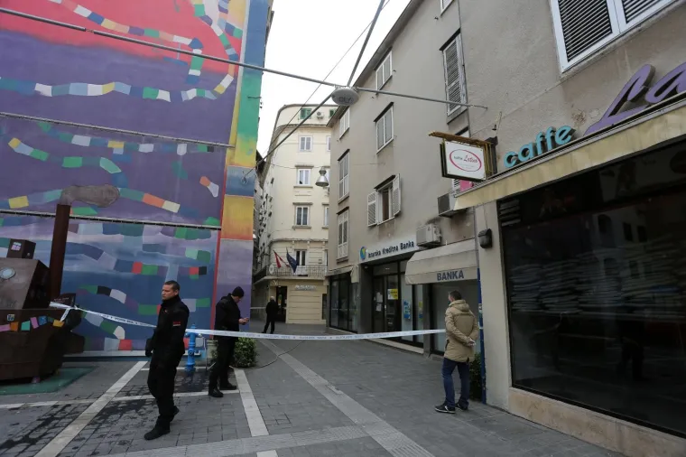 U centru Rijeke: Razbojnici opljačkali poslovnicu Istarske kreditne banke