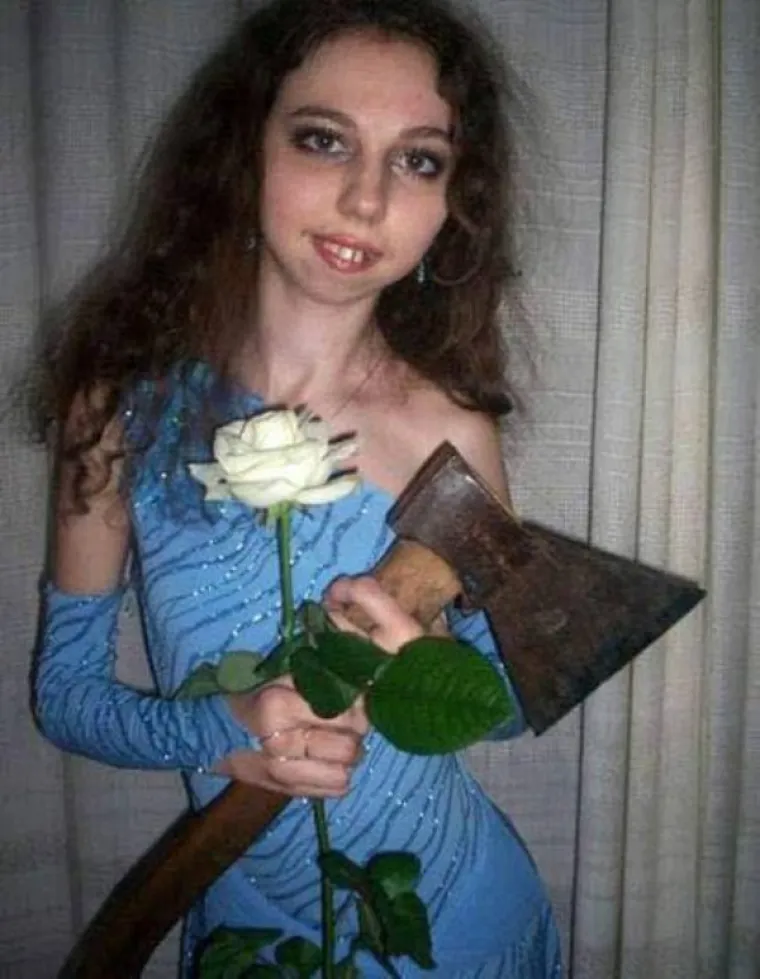 RUSI KOJI TRAŽE LJUBAV PUTEM INTERNETA STVARNO SU NEOBIČAN PRIZOR: Bizarni i u dobru i u zlu...