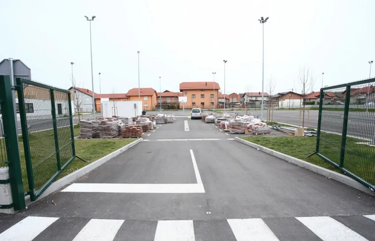 Međusobno pomaganje nakon potresa