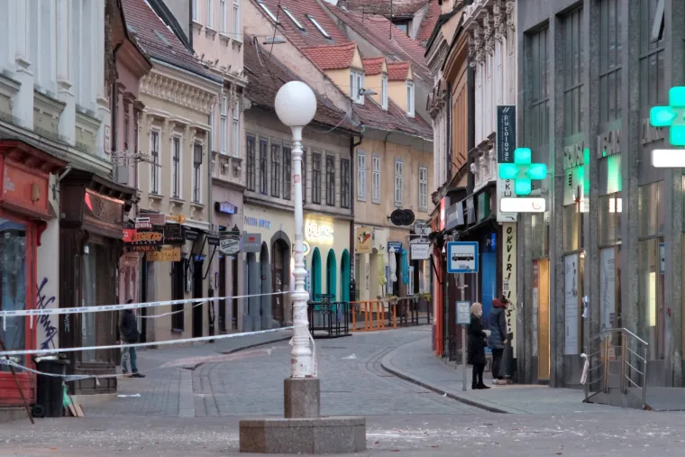 Sablasno prazan Zagreb na kakvog se te&scaron;ko naviknuti: Potres i koronavirus 'ubili' život na ulicama i trgovima