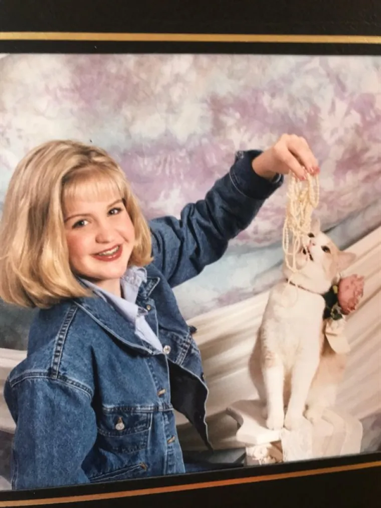 ZNATE ONAJ IZAZOV S FOTOGRAFIJAMA IZ PRO&Scaron;LOSTI? E pa, na fotke ovih likova otkida se cijeli svijet