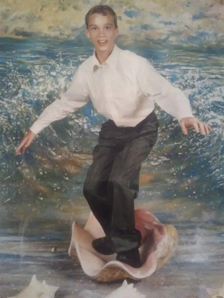 ZNATE ONAJ IZAZOV S FOTOGRAFIJAMA IZ PRO&Scaron;LOSTI? E pa, na fotke ovih likova otkida se cijeli svijet