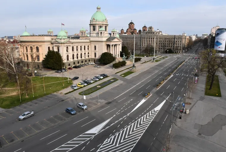 Policijski sat u Beogradu: Pogledajte kako izgleda milijunski grad u kojem je zabranjeno kretanje