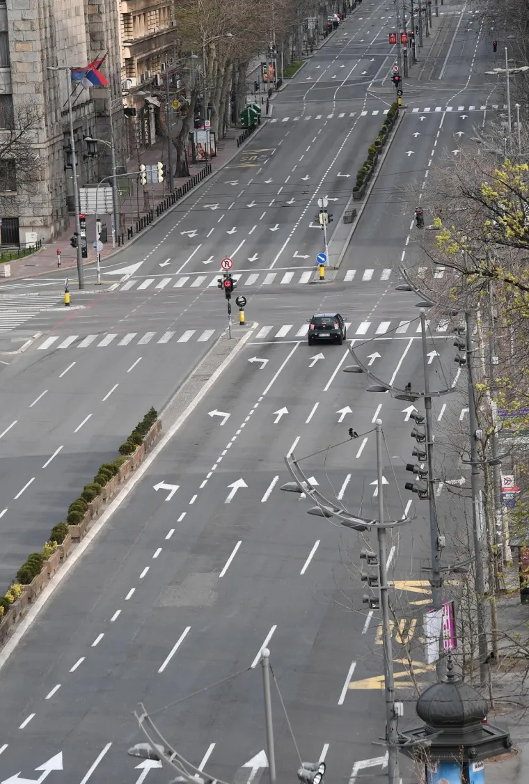 Policijski sat u Beogradu: Pogledajte kako izgleda milijunski grad u kojem je zabranjeno kretanje