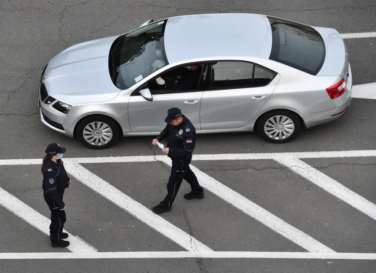 Policijski sat u Beogradu: Pogledajte kako izgleda milijunski grad u kojem je zabranjeno kretanje