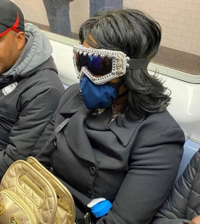 Jesu li pretjerali? Ovo su najsmje&scaron;niji kostimi za za&scaron;titu protiv korona virusa!