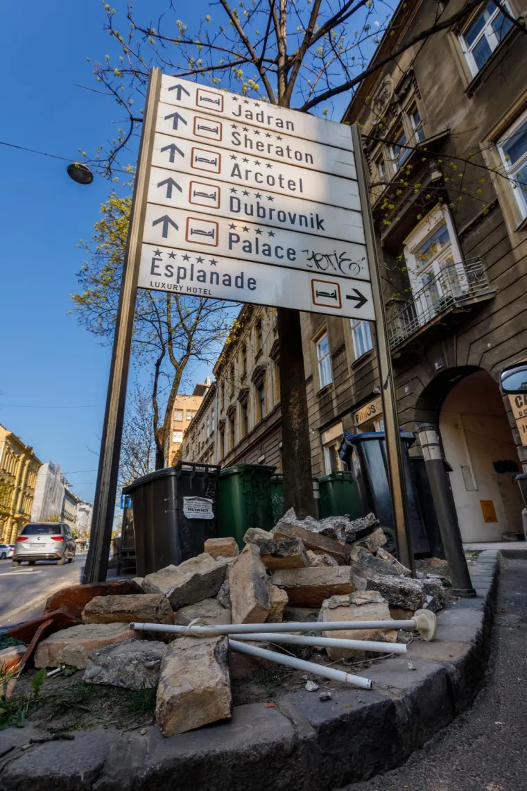 Ovo su grozne slike sa zagrebačkih ulica 11 dana nakon razarajućeg potresa!