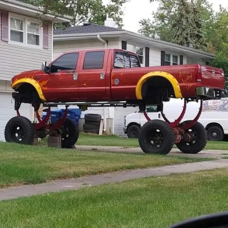 JO&Scaron; DONEDAVNO SMO SE SMIJALI LUDIM RUSIMA, ALI AMERI IH VEĆ LAGANO &Scaron;I&Scaron;AJU: Ova silna slobodna lagano im se obila o glavu