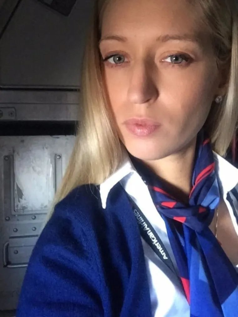 ONE POSLUJU JAKO TRANSPARENTNO: Toliko da se na radnom mjestu čak i skidaju