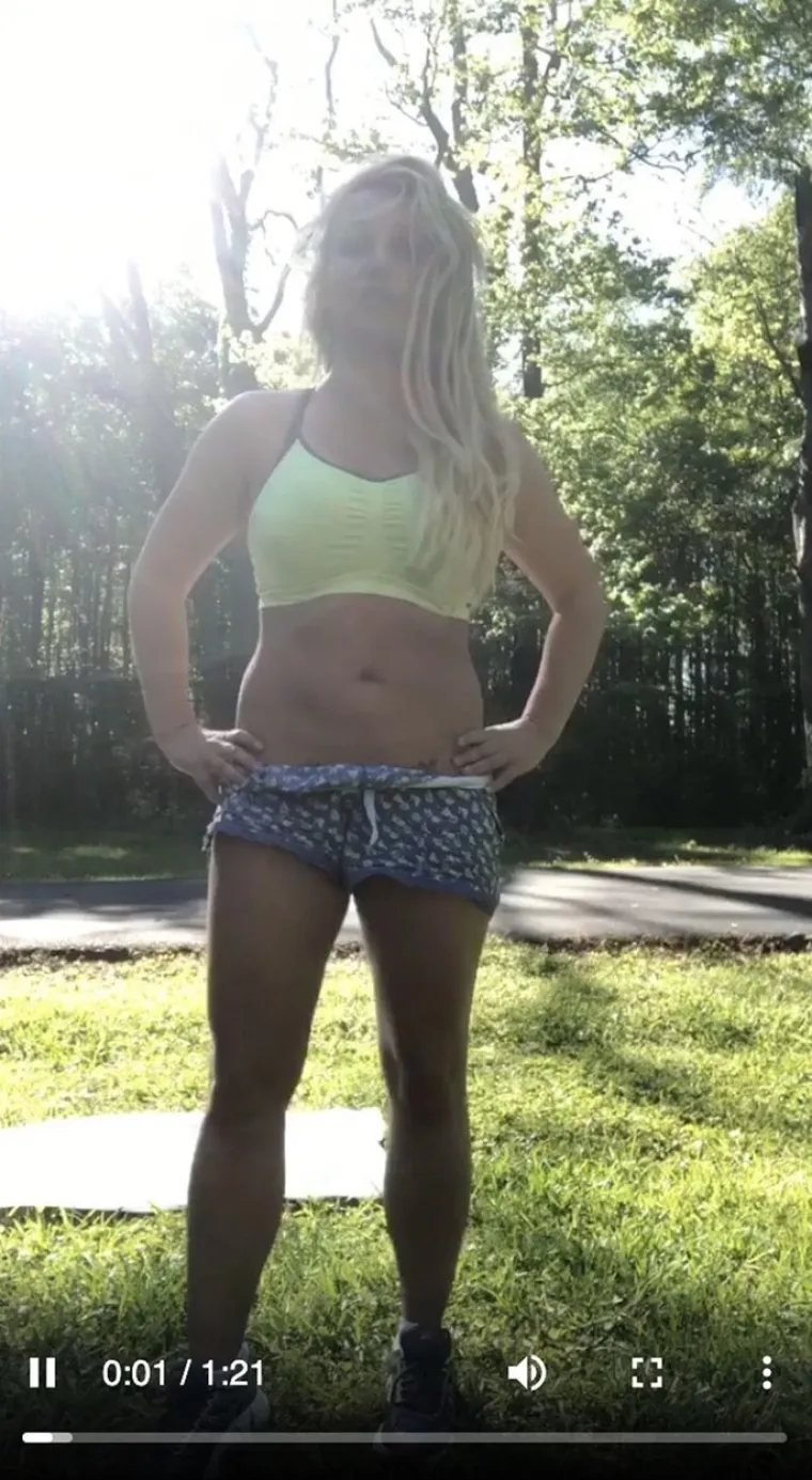 Britney Spears ističe važnost tjelovježbe tijekom pandemije koronavirusa, a najdraža joj je joga. Foto: Profimedia