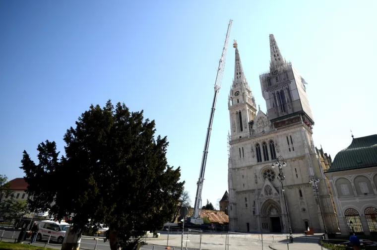 Jo&scaron; se utvrđuje &scaron;teta: Vrijedni radnici detaljno pregledavaju simbol grada nakon potresa