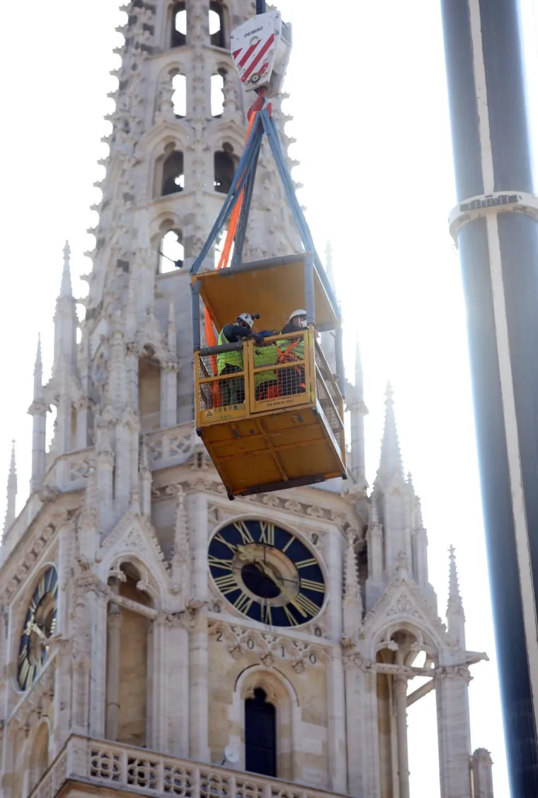 Jo&scaron; se utvrđuje &scaron;teta: Vrijedni radnici detaljno pregledavaju simbol grada nakon potresa