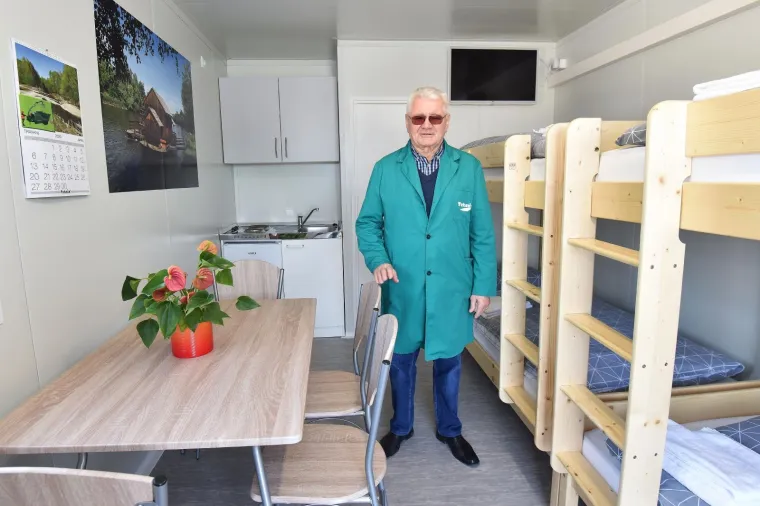 Domaća tvrtka poizvodi mobilnu korona-kabinu za prevenciju zaraze: Ima kuhinju, kupaonicu, krevete...