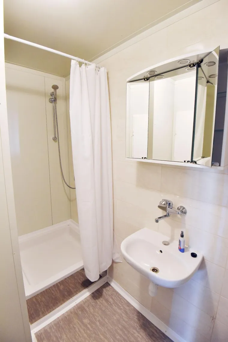 Domaća tvrtka poizvodi mobilnu korona-kabinu za prevenciju zaraze: Ima kuhinju, kupaonicu, krevete...