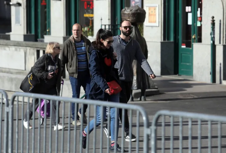 Ni Dolac nije &scaron;to je bio: Tržnica je ponovno otvorena za kupce, a na njoj su postavljene kućice