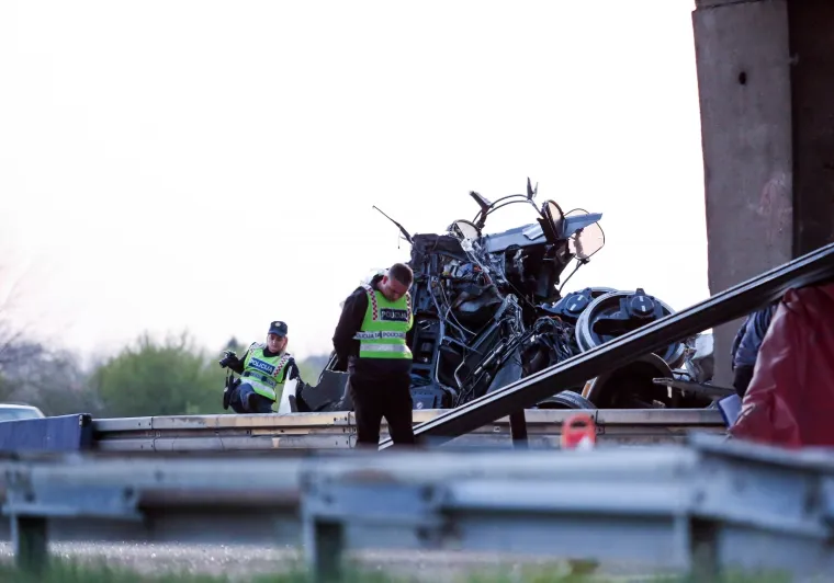 Užas na zagrebačkoj zaobilaznici: &Scaron;leper se zabio u nadvožnjak, jedna osoba stradala