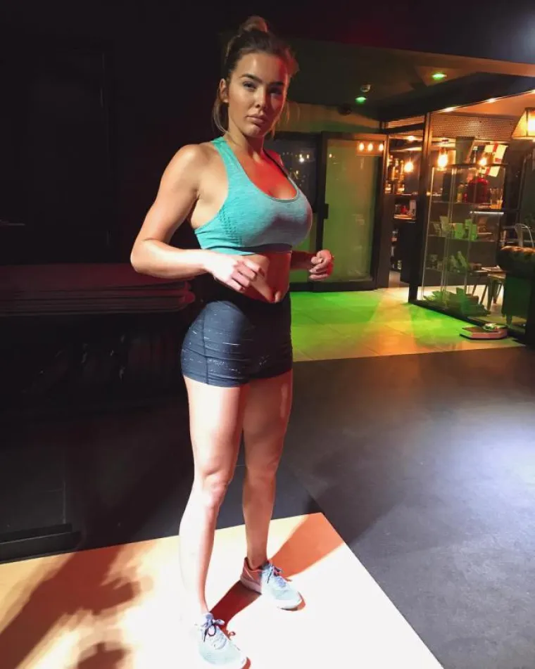 ONE SU SPREMNE ZA RASTEZANJE: Ovako se stvaraju božanstvene guze