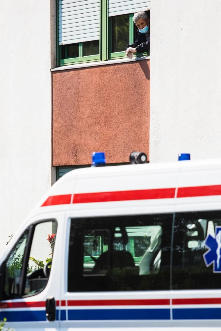 Započela evakuacija umirovljenika iz splitskog Doma u makarsku Biovku