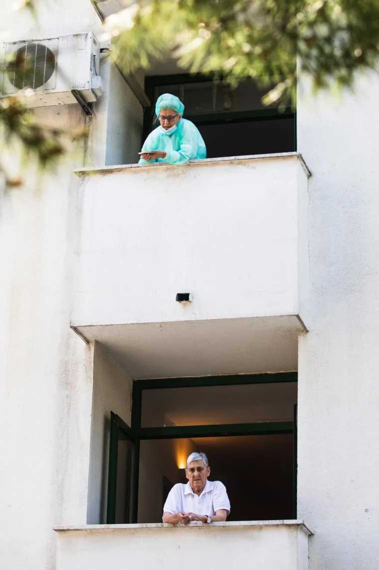 Započela evakuacija umirovljenika iz splitskog Doma u makarsku Biovku